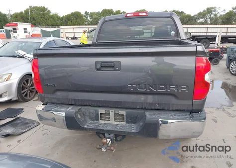 2018 Toyota Tundra Sr5 5.7L V8 z USA, uszkodzony, nr VIN 5TFDY5F12JX703017